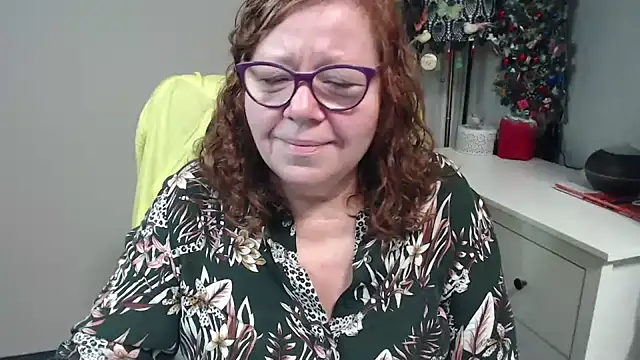 Snapshot of Adelewildx chatting on 01-15-26, 05:12 Adelewildx online show from 01-15-26, 05:12