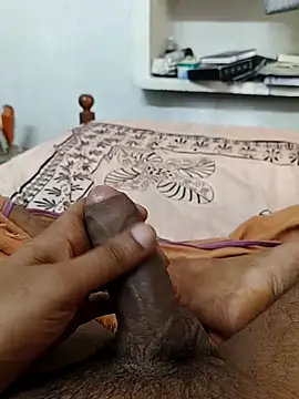 Snapshot of Dileep790 chatting on 03-18-25, 08:25 Dileep790 online show from 03-18-25, 08:25