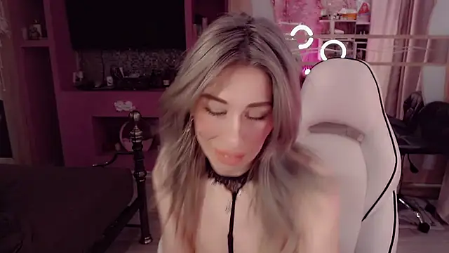 AnnieGOld  online show from 02-09-26, 07:40