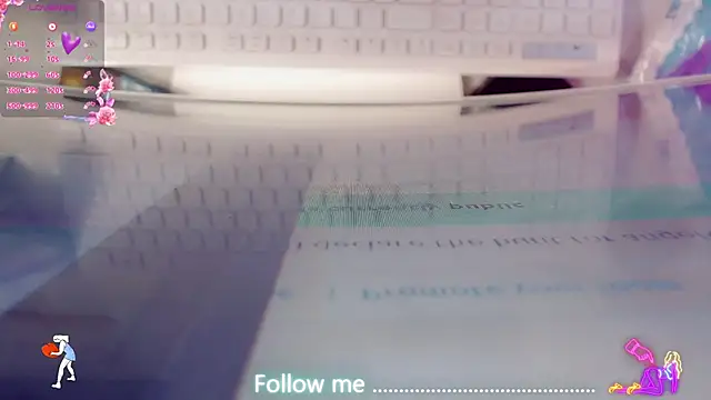Snapshot of AnnieGOld_ chatting on 08-01-26, 01:16 AnnieGOld online show from 08-01-26, 01:16