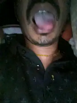 Snapshot of dreamtoungelick69 chatting on 02-06-25, 10:21 dreamtoungelick69 online show from 02-06-25, 10:21