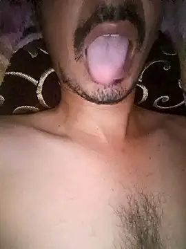 Snapshot of dreamtoungelick69 chatting on 10-22-25, 01:17 dreamtoungelick69 online show from 10-22-25, 01:17