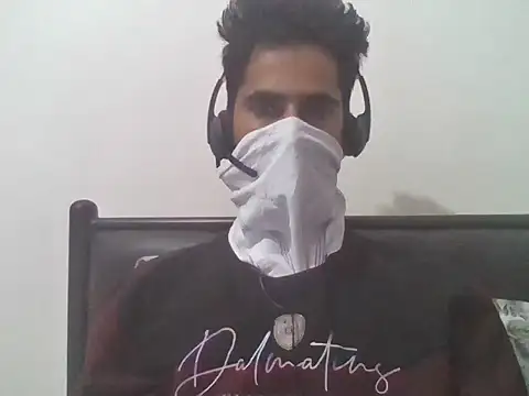 Snapshot of dreamtoungelick69 chatting on 11-03-25, 04:19 dreamtoungelick69 online show from 11-03-25, 04:19