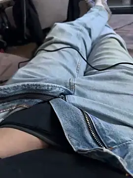 adam123456654321 online show from 12-15-24, 01:22