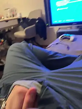 adam123456654321 online show from 12-25-24, 07:45