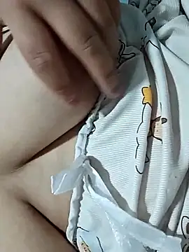 Snapshot of xqiqi12345 chatting on 12-22-25, 03:14 xqiqi12345 online show from 12-22-25, 03:14