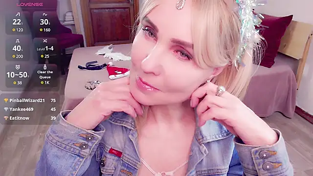 Snapshot of _unique_cam_ chatting on 12-14-24, 12:12  unique cam  online show from 12-14-24, 12:12