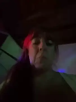 sofy alone online show from 12-24-24, 01:06