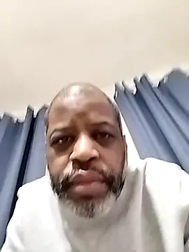 Snapshot of alfiebrown007 chatting on 03-04-26, 12:16 alfiebrown007 online show from 03-04-26, 12:16