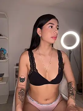 Snapshot of Veronica_ar chatting on 07-18-26, 03:22 Veronica ar online show from 07-18-26, 03:22