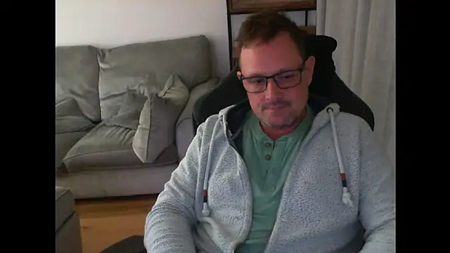 Snapshot of ZebedeePirate chatting on 03-21-25, 10:50 ZebedeePirate online show from 03-21-25, 10:50