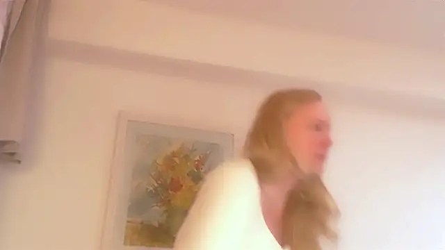 Sarah4you online show from 02-22-25, 05:24