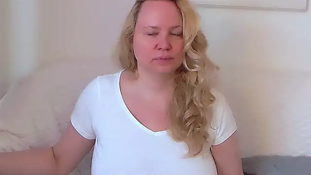 Sarah4you online show from 09-27-25, 01:49