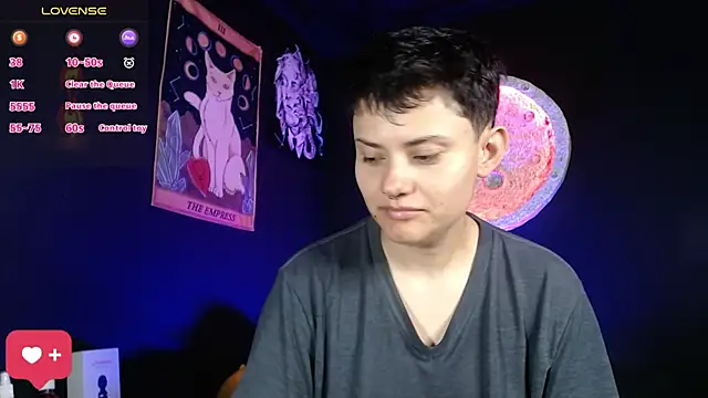 girl intense444 online show from 11-18-25, 01:04