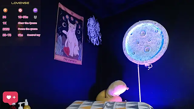 girl intense444 online show from 11-28-25, 03:04