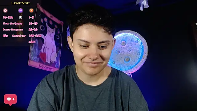 girl intense444 online show from 01-07-26, 12:40