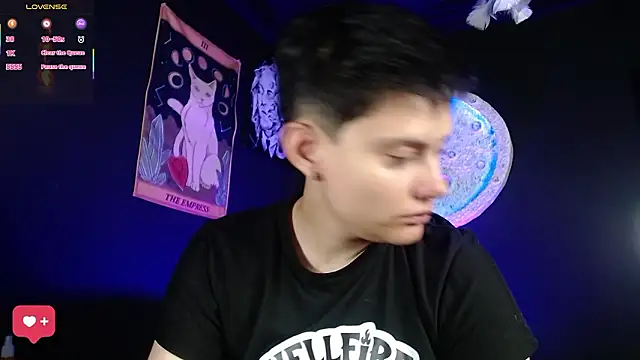 Snapshot of girl_intense444 chatting on 02-11-26, 12:54 girl intense444 online show from 02-11-26, 12:54