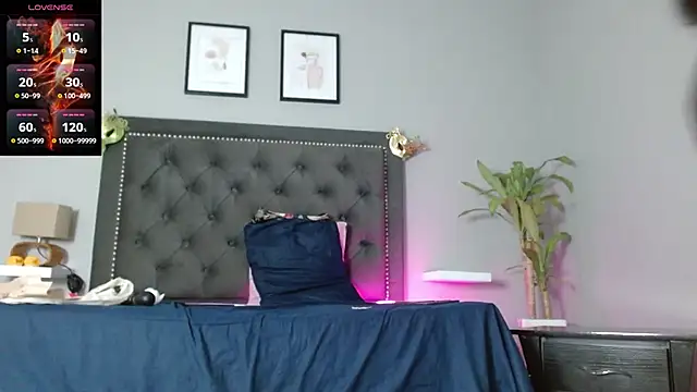 Snapshot of CharlotteLemke chatting on 06-18-26, 11:47 CharlotteLemke online show from 06-18-26, 11:47
