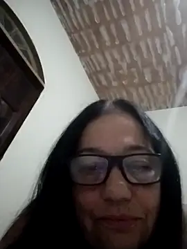 Snapshot of catdool chatting on 02-17-25, 01:04 catdool online show from 02-17-25, 01:04