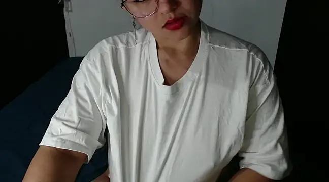 Snapshot of lizbodu chatting on 02-17-25, 09:19 lizbodu online show from 02-17-25, 09:19