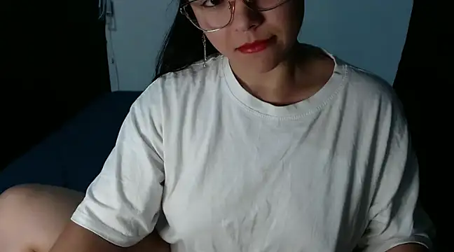 Snapshot of lizbodu chatting on 02-18-25, 01:32 lizbodu online show from 02-18-25, 01:32