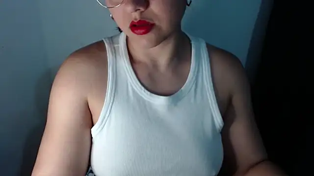 Snapshot of lizbodu chatting on 10-09-25, 10:52 lizbodu online show from 10-09-25, 10:52