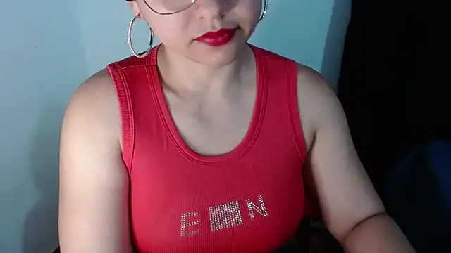 Snapshot of lizbodu chatting on 10-18-25, 10:32 lizbodu online show from 10-18-25, 10:32