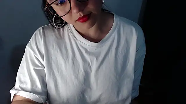 Snapshot of lizbodu chatting on 10-27-25, 11:09 lizbodu online show from 10-27-25, 11:09