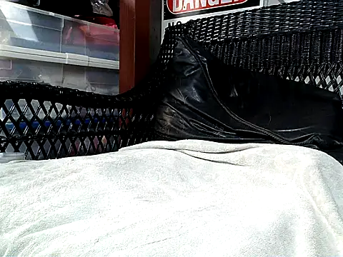 HungHawaiian808xh online show from 09-18-25, 08:38