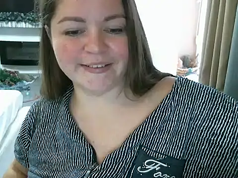 cute  cherry online show from 12-13-24, 01:01