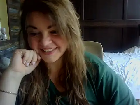 Snapshot of cute__cherry chatting on 07-08-26, 08:52 cute cherry online show from 07-08-26, 08:52
