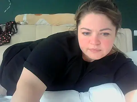 Snapshot of cute__cherry chatting on 07-28-26, 03:21 cute cherry online show from 07-28-26, 03:21