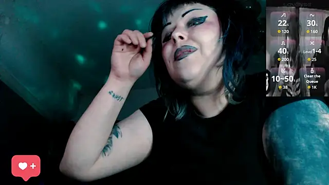 Snapshot of Psychobitch7 chatting on 06-11-26, 06:17 Psychobitch7 online show from 06-11-26, 06:17