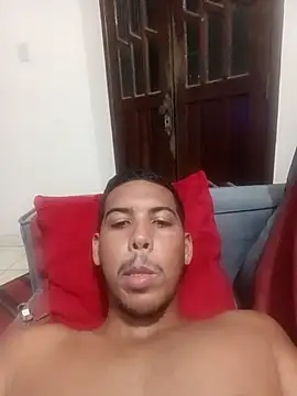 Snapshot of Vinicius5890 chatting on 05-03-26, 09:32 Vinicius5890 online show from 05-03-26, 09:32