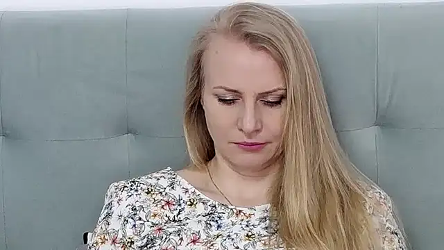 K  Adrienne online show from 03-06-25, 07:03