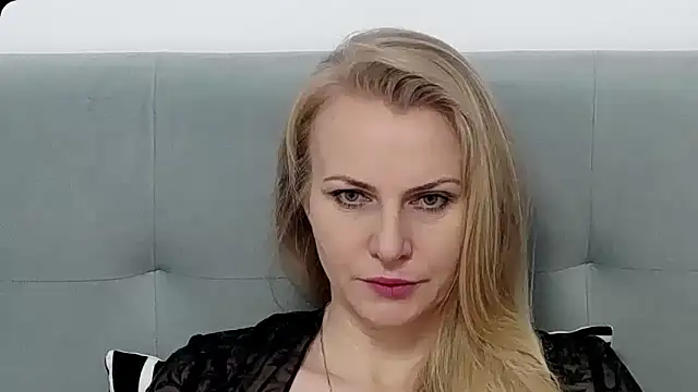 K  Adrienne online show from 01-17-26, 06:18