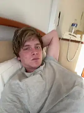 Andrewhootxx online show from 01-18-25, 10:06