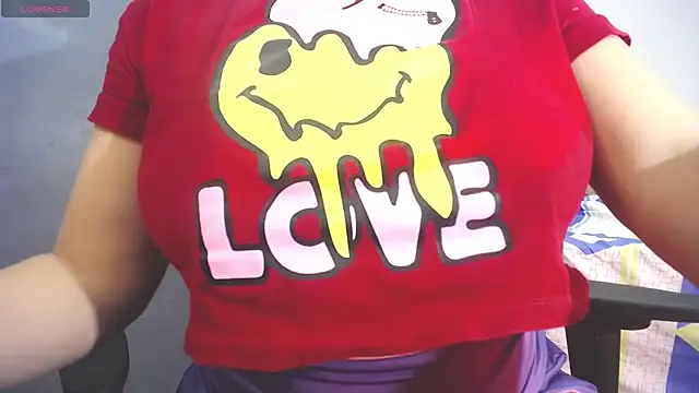 Snapshot of Tiffany_teressa chatting on 02-02-25, 06:20 Tiffany teressa online show from 02-02-25, 06:20