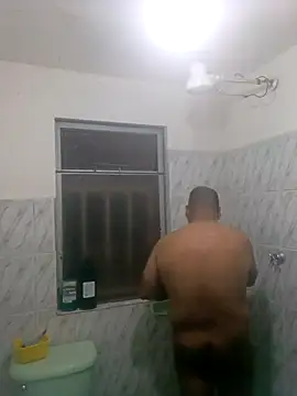 Snapshot of PhillDrake11 chatting on 11-10-25, 04:33 PhillDrake11 online show from 11-10-25, 04:33