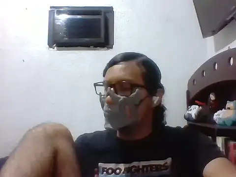 Snapshot of HardestPepe chatting on 11-13-25, 02:10 HardestPepe online show from 11-13-25, 02:10