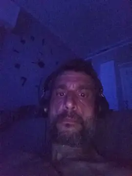 Snapshot of Chianga11 chatting on 05-24-26, 10:59 Chianga11 online show from 05-24-26, 10:59