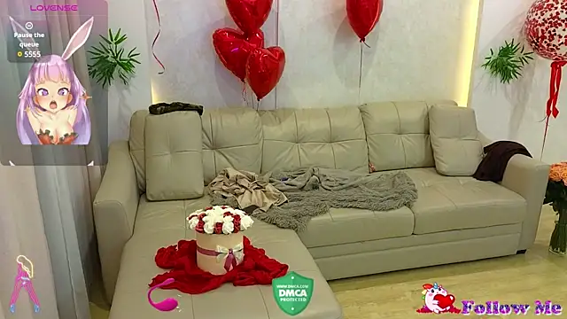 Snapshot of Rabbits_couplee chatting on 02-10-25, 11:34 Rabbits couplee online show from 02-10-25, 11:34