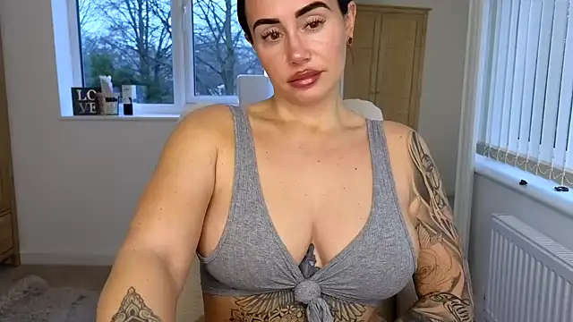 LibbyLoveHeartx online show from 02-10-26, 08:29