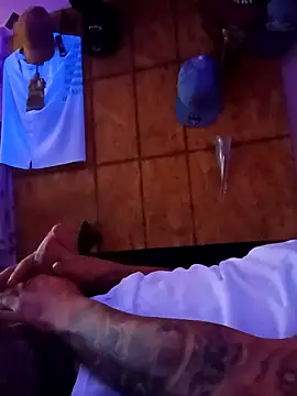 Snapshot of Jewfish420 chatting on 12-05-24, 07:38 Jewfish420 online show from 12-05-24, 07:38