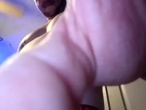 Snapshot of Jewfish420 chatting on 10-28-25, 05:55 Jewfish420 online show from 10-28-25, 05:55