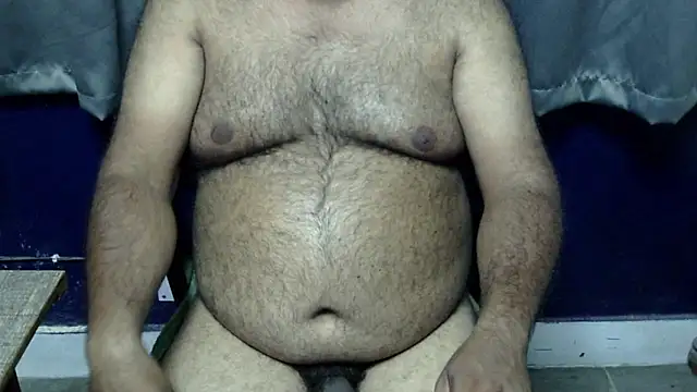 hairysubcub 70 online show from 05-17-26, 06:15