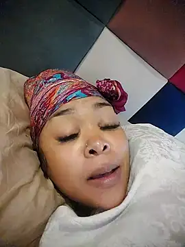 Snapshot of sexyTHANDO chatting on 03-17-25, 04:29 sexyTHANDO online show from 03-17-25, 04:29