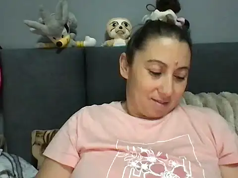 Snapshot of maryxex28 chatting on 12-03-25, 08:07 maryxex28 online show from 12-03-25, 08:07