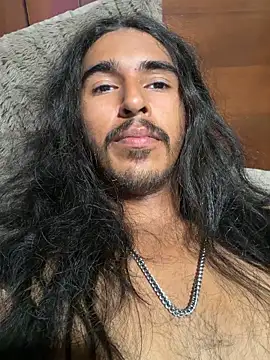 Snapshot of jrrichforever chatting on 11-17-25, 03:56 jrrichforever online show from 11-17-25, 03:56