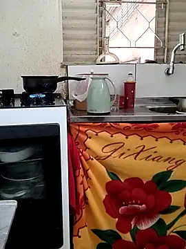 Snapshot of NeydeHotWife chatting on 03-26-26, 11:05 NeydeHotWife online show from 03-26-26, 11:05